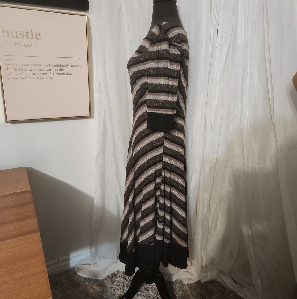 Rabbit Designs size 14 women's dress #003 - Picture 6 of 15